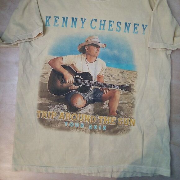 Kenny Chesney Trip Around The Sun Tour 2018 T-Shirt - Picture 3 of 7